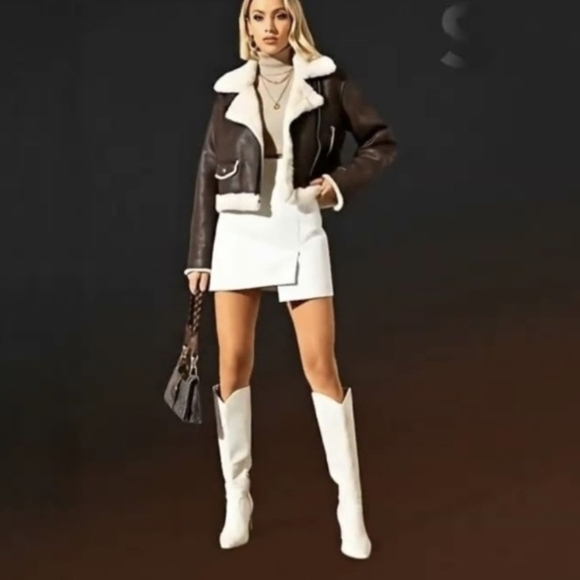 Louis Vuitton Off White Women's Boots - Picture 12 of 12